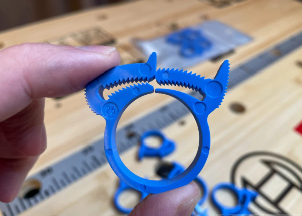 Хомут силовой пластиковый для соединения элементов круглой формы «Клип-Трек» («Clip-Track»)﻿ Ø60-55, синий